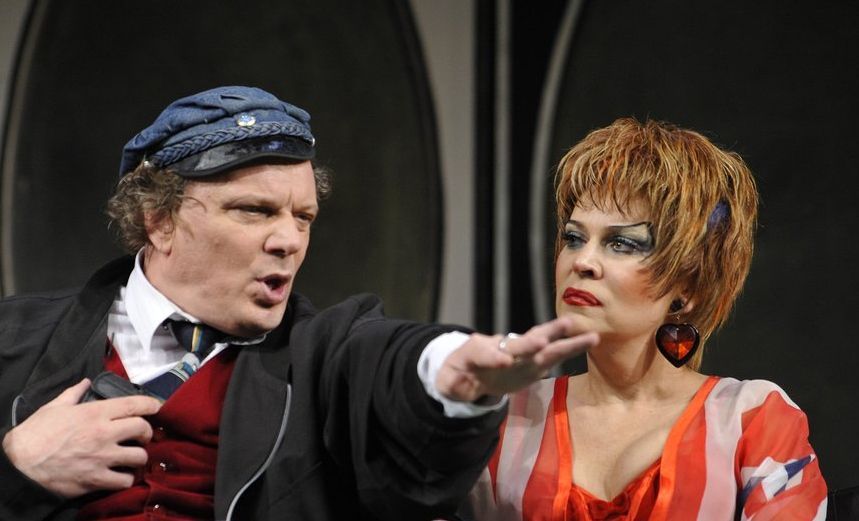 Слишком женатый таксист