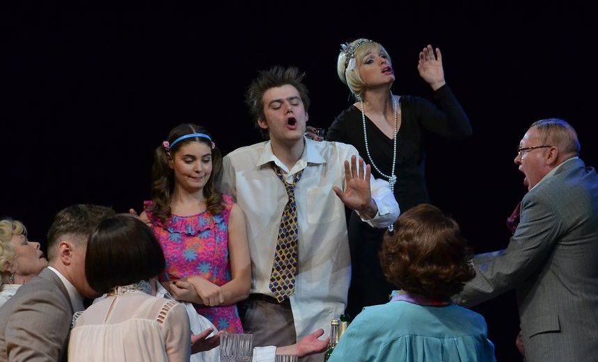 Муж и жена снимут комнату