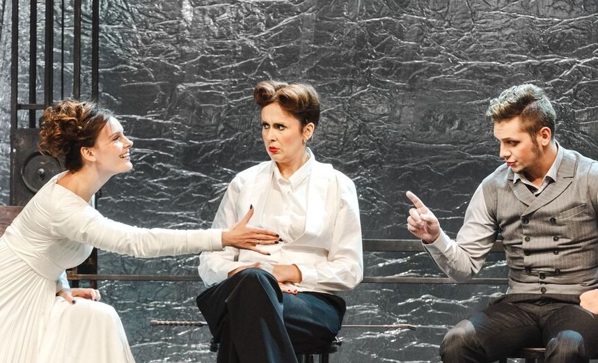 Невольницы