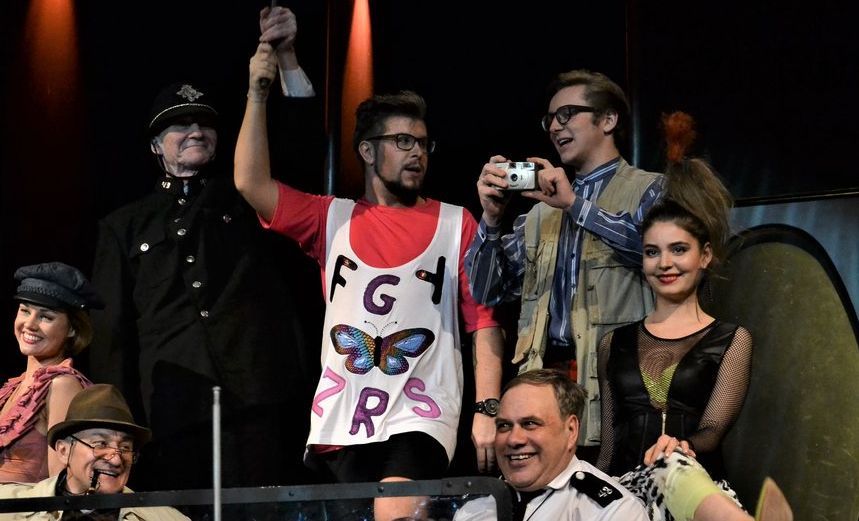 Слишком женатый таксист